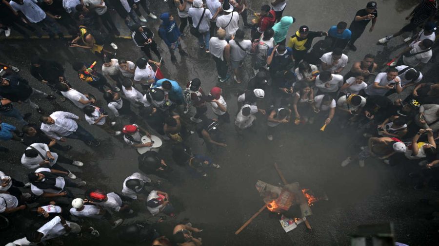 Protestas en Caracas contra un nuevo gobierno de Nicolás Maduro