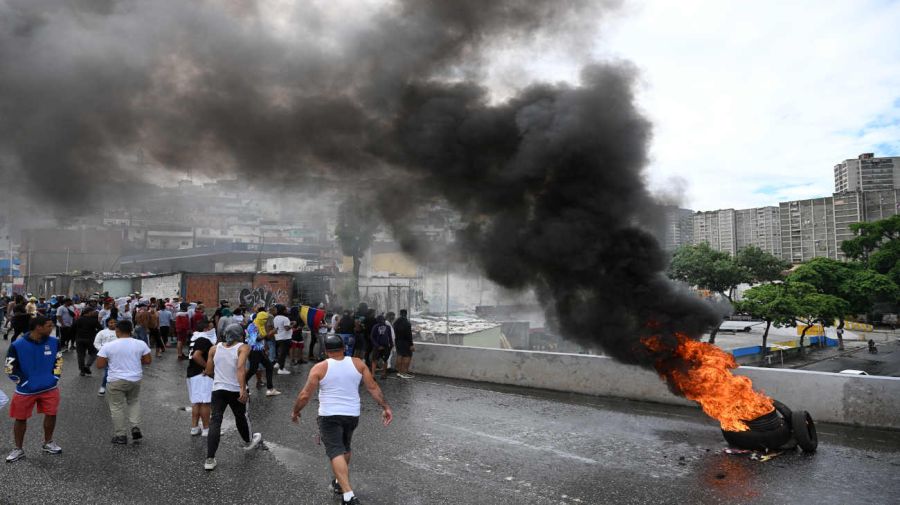 Protestas en Caracas contra un nuevo gobierno de Nicolás Maduro