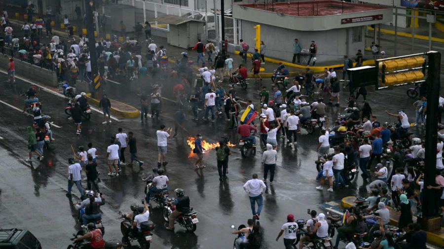 Protestas en Caracas contra un nuevo gobierno de Nicolás Maduro