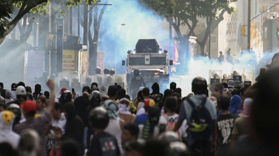 Protestas en Caracas contra un nuevo gobierno de Nicolás Maduro