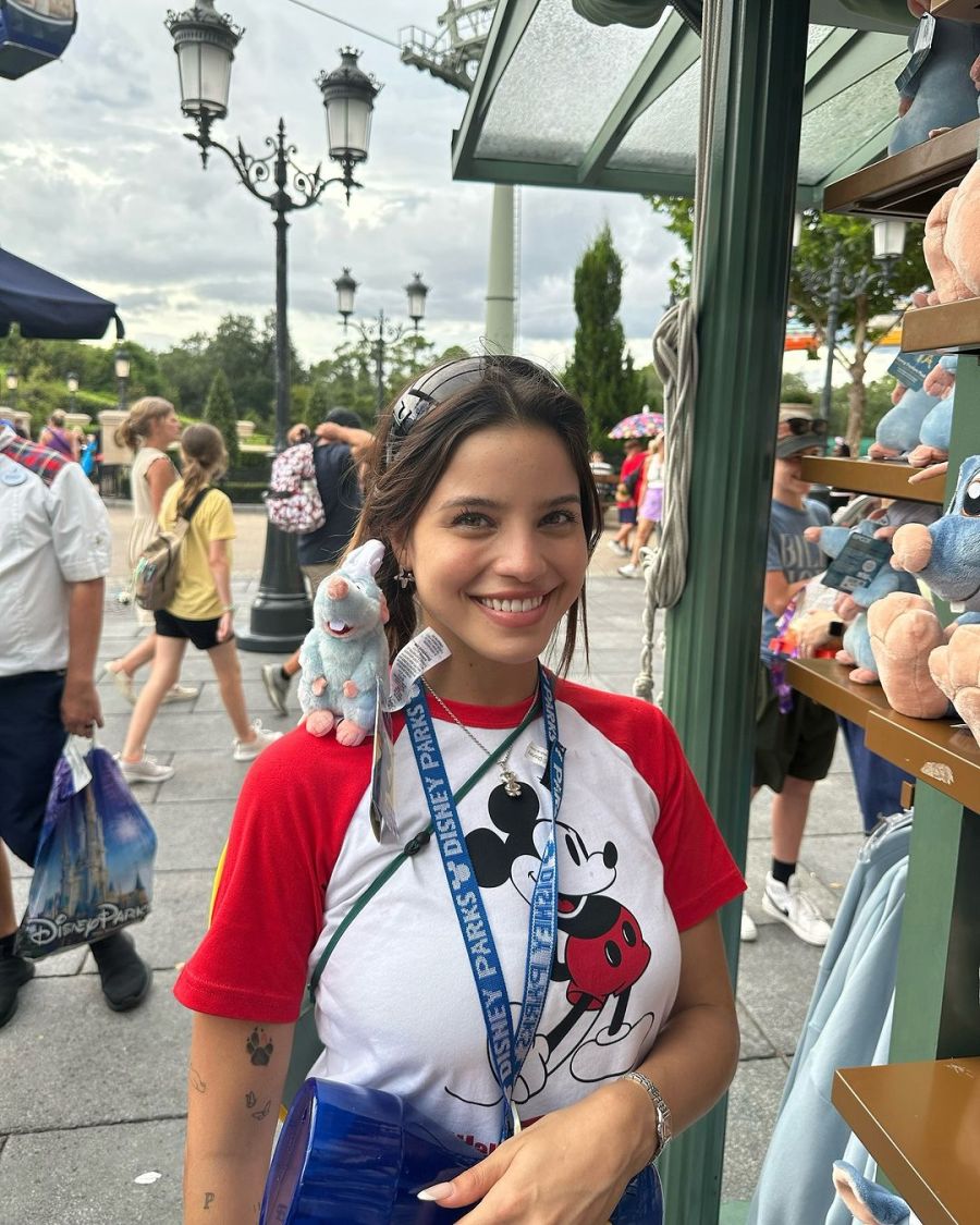 Las increíbles vacaciones de Emilia Mernes y Duki en Disney