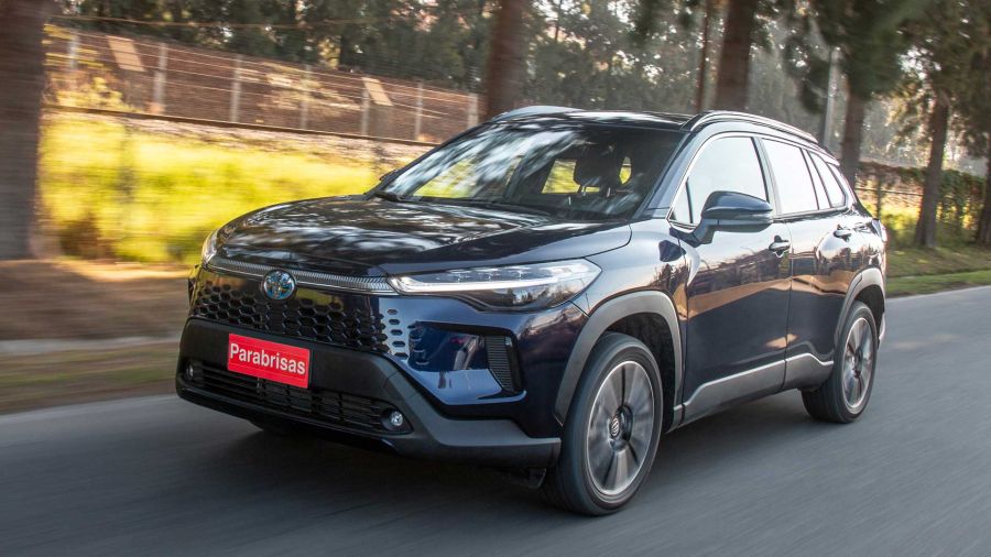 Toyota Corolla Cross HEV: Cambia... para que todo siga igual