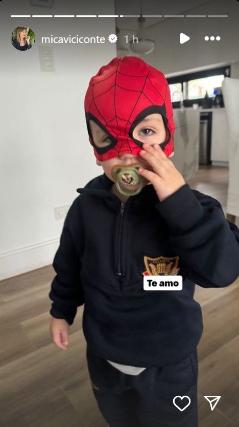 La foto de Luca Cubero en modo superhéroe 