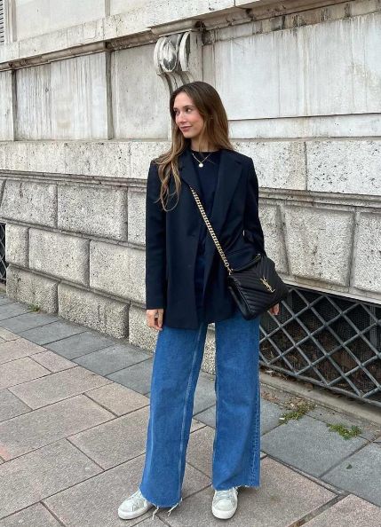 Jeans anchos con blazer