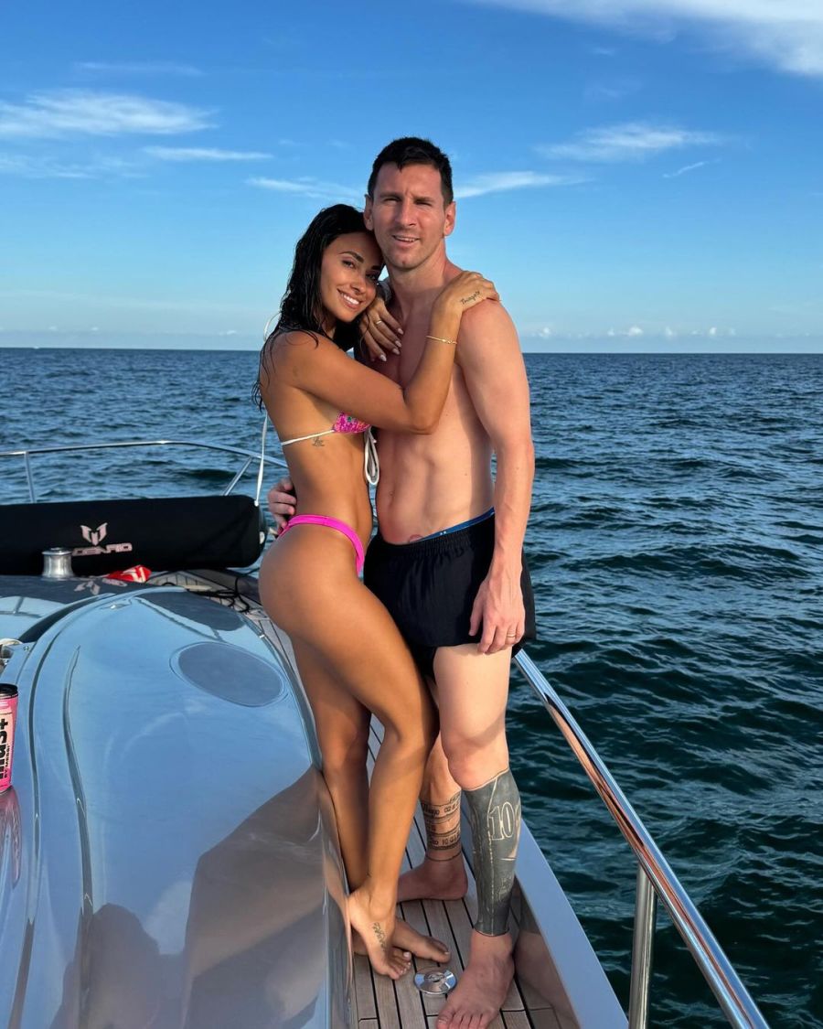 Las mejores fotos de las vacaciones de Antonela Roccuzzo y Lionel Messi en un yate