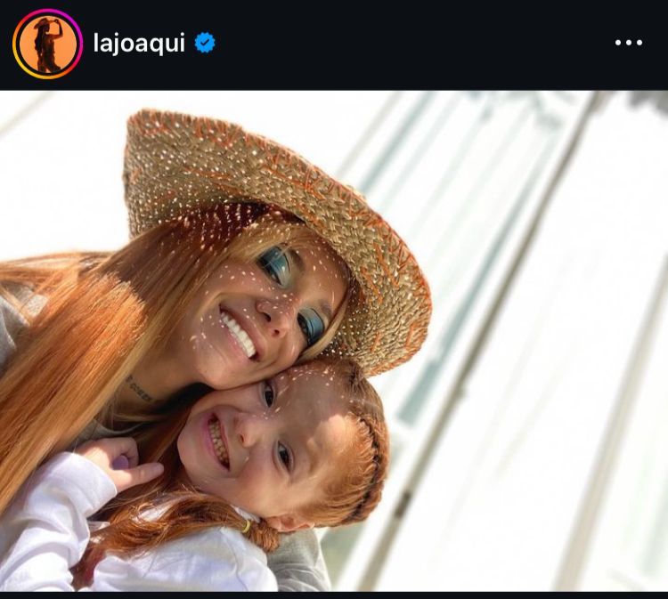 La Joaqui junto a su hija