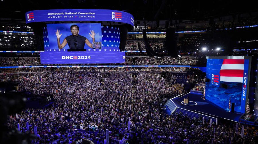 Michelle Obama y Barack Obama en la Convención Nacional Demócrata