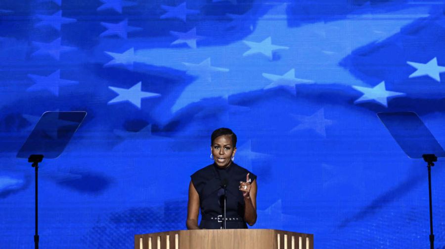 Michelle Obama y Barack Obama en la Convención Nacional Demócrata