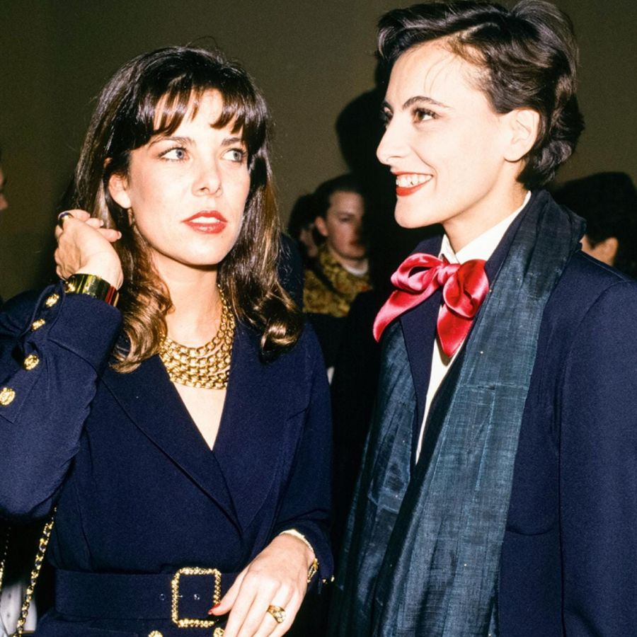  Inés de Fressange y Carolina de Mónaco (1989) 