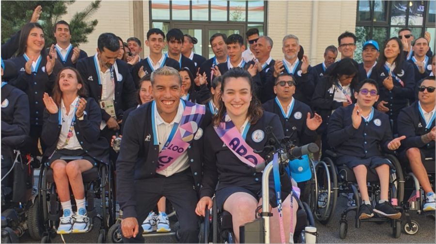 El colorido de la ceremonia inaugural de los Juegos Paralímpicos de París 2024. 