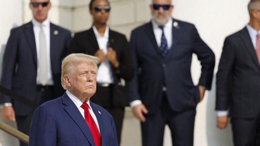 Donald Trump en el cementerio de Arlington