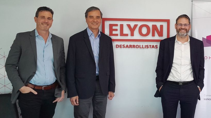 Directivo de Sancor con los fundadores de Eylon