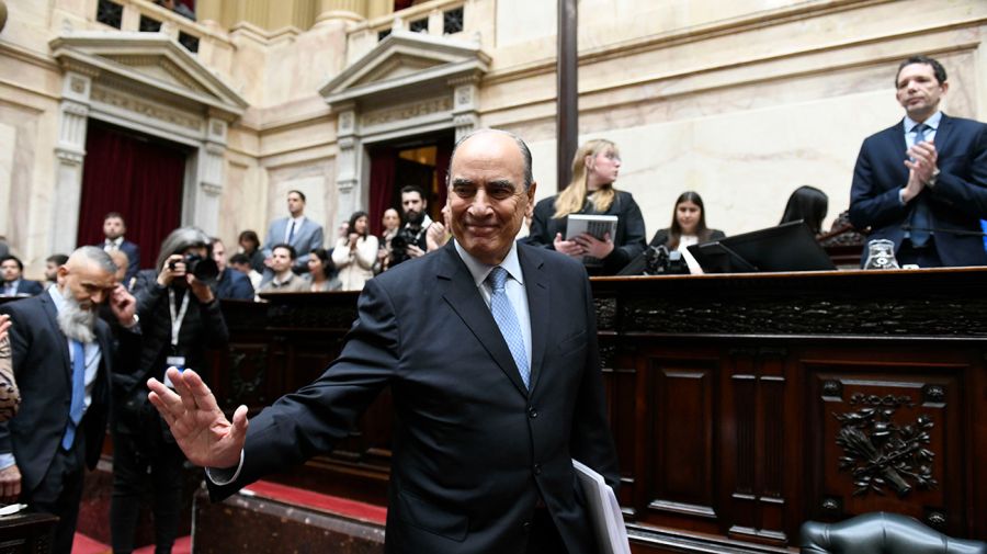 Guillermo Francos en el Congreso