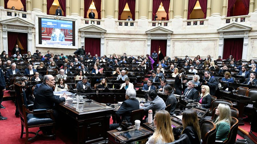 Guillermo Francos en el Congreso