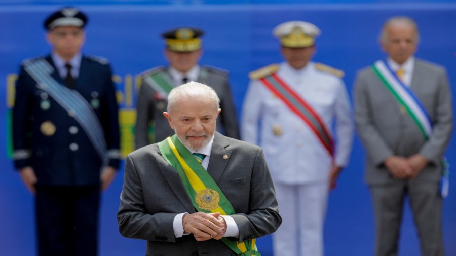 20240907 El presidente de Brasil, Luiz Inácio Lula da Silva, encabeza el desfile militar del Día de la Independencia en Brasilia