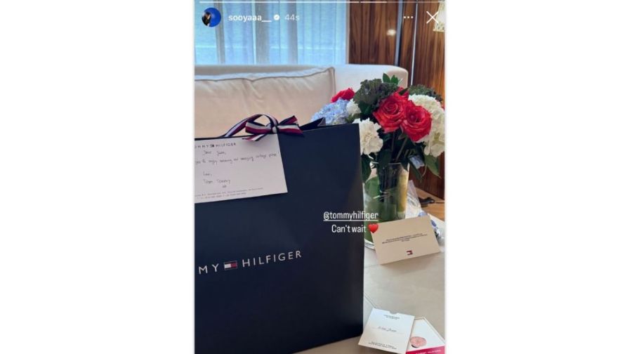 Jisoo y el regalo que recibió de Tommy Hilfiger