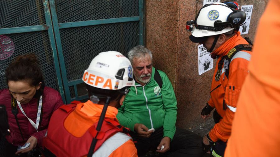 Disturbios en el Congreso por votación del veto a la ley jubilatoria