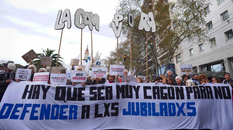 Marcha a favor de la ley de jubilaciones