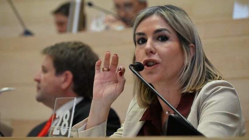 Muhalefet blokları başkanı Alejandra Ferrero
