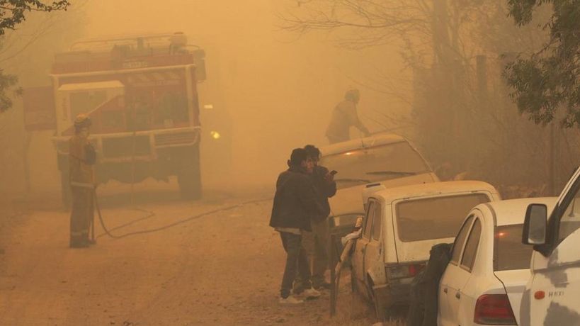 Ambiente con humo y cenizas en Capilla del Monte