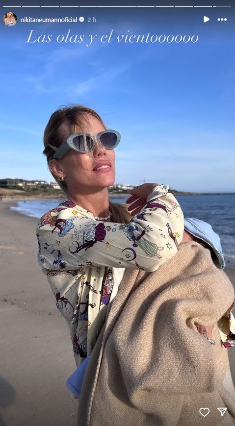 Nicole Neumann viajó a la playa junto a Cruz Urcera