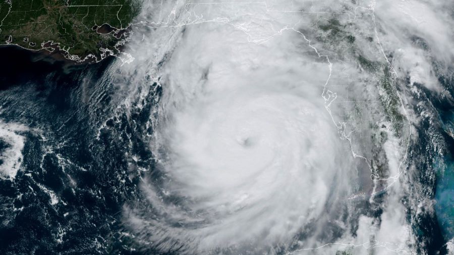 El Huracán Helene, golpeando a Florida.