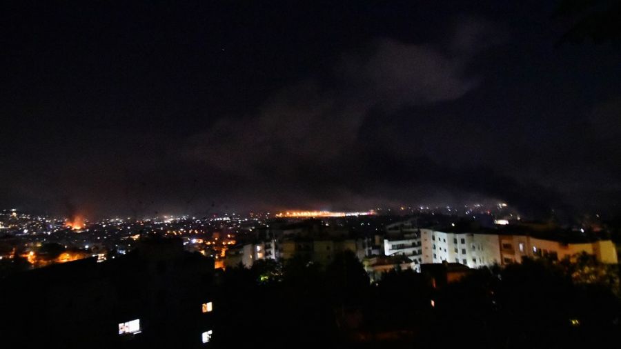 Israel sigue bombardeando sectores de Beirut.