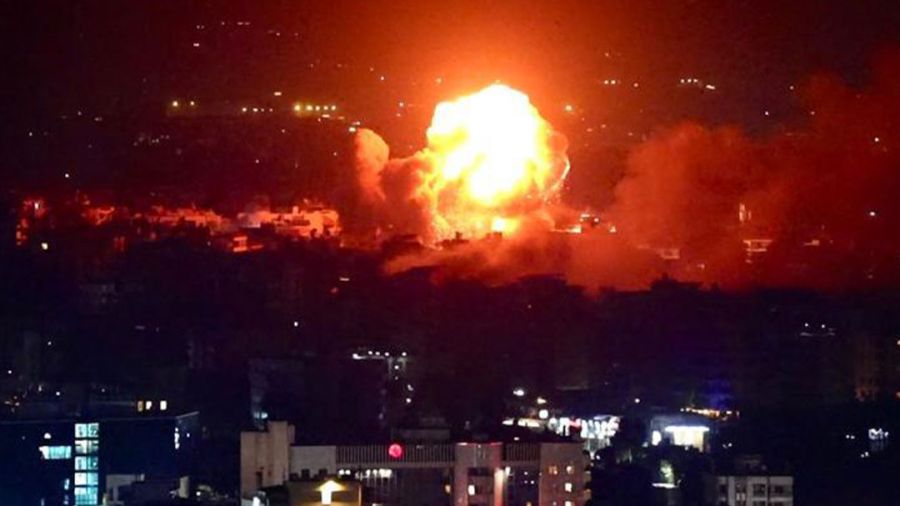 Israel sigue bombardeando sectores de Beirut.