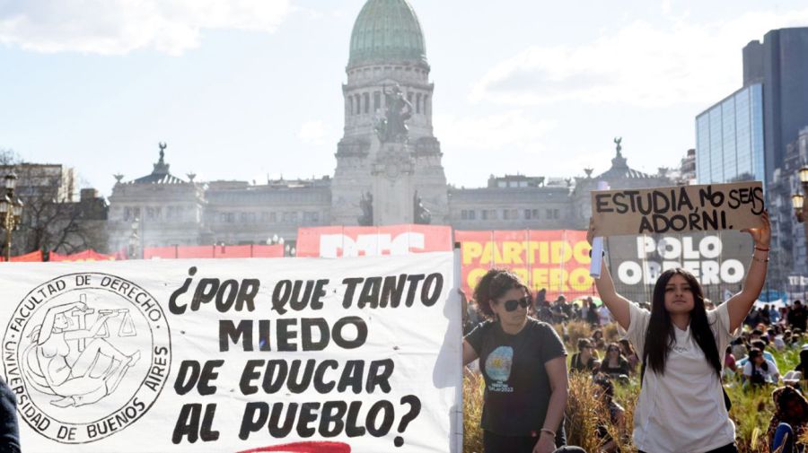 Marcha Universitaria