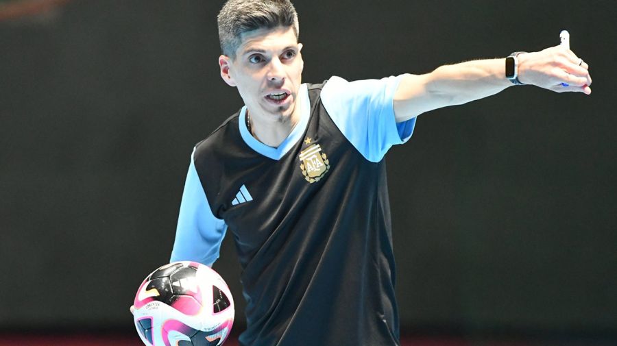 Matías Lucuix el entrenador de la Selección Argentina de Futsal