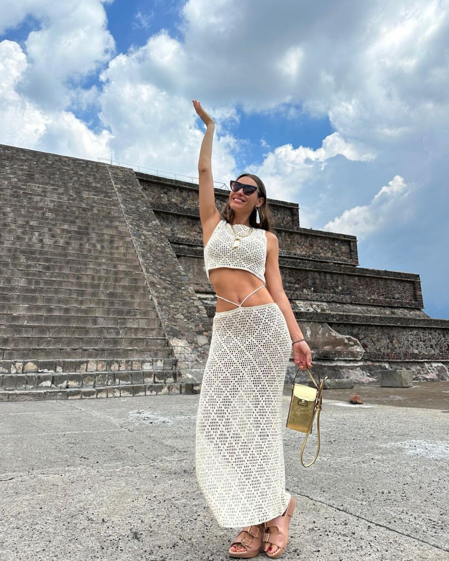 Pampita tiene el look tejido ideal para los días de playa