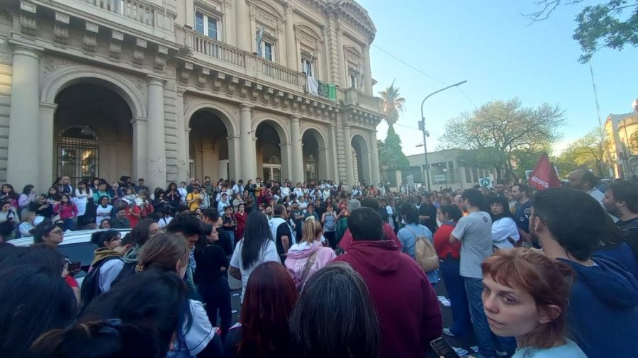 20241005 Protestas en el Hospital Bonaparte por el cierre de la institución