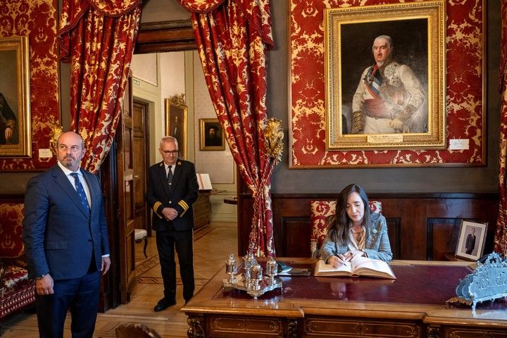 El presidente del Senado de España, Pedro Rollán, recibió a vicepresidenta de Argentina y presidenta del Senado argentino, Victoria Villarruel, el lunes en Madrid