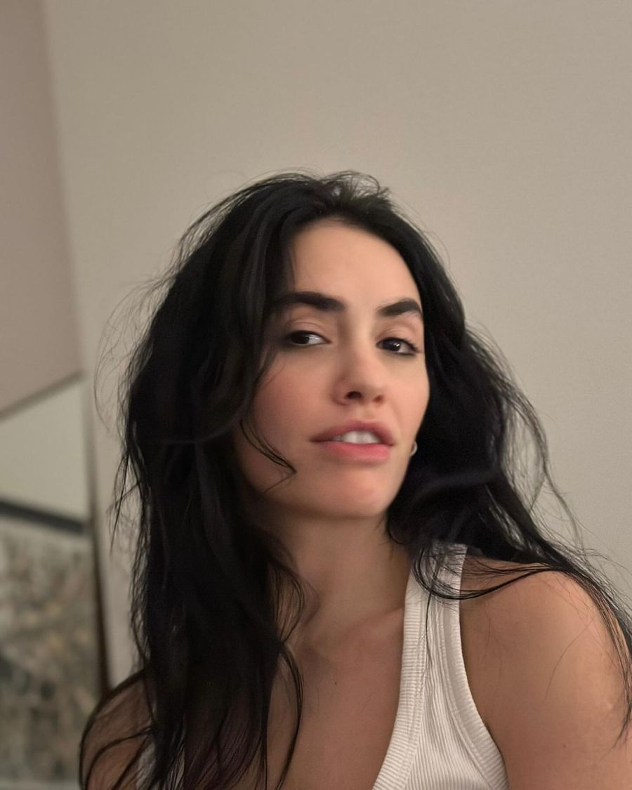 Pedro Rosemblat le dedicó un romántico mensaje a Lali Espósito y mostró fotos de su intimidad