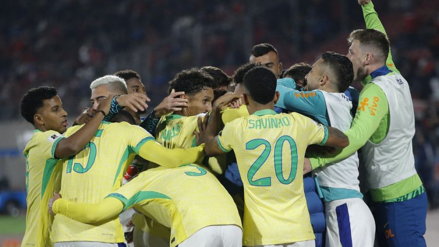 Brasil venció 2-1 a Chile y complicó a Gareca en las Eliminatorias del Mundial 2026.