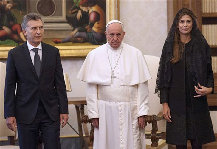 Papa Francisco y Juliana Awada