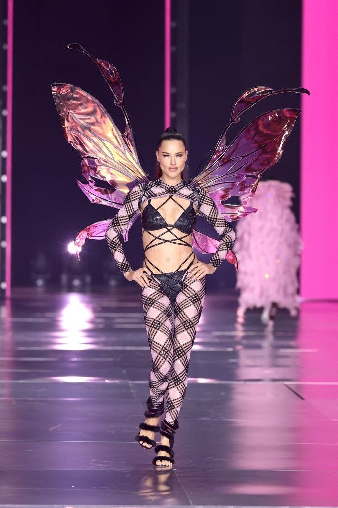 Victoria's Secret Fashion Show 2024