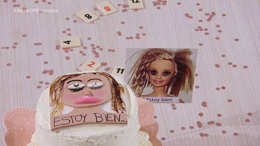 La torta inspirada en un meme de Cami Homs en Bake Off Famosos