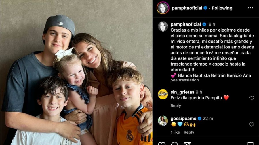 Pampita y sus hijos