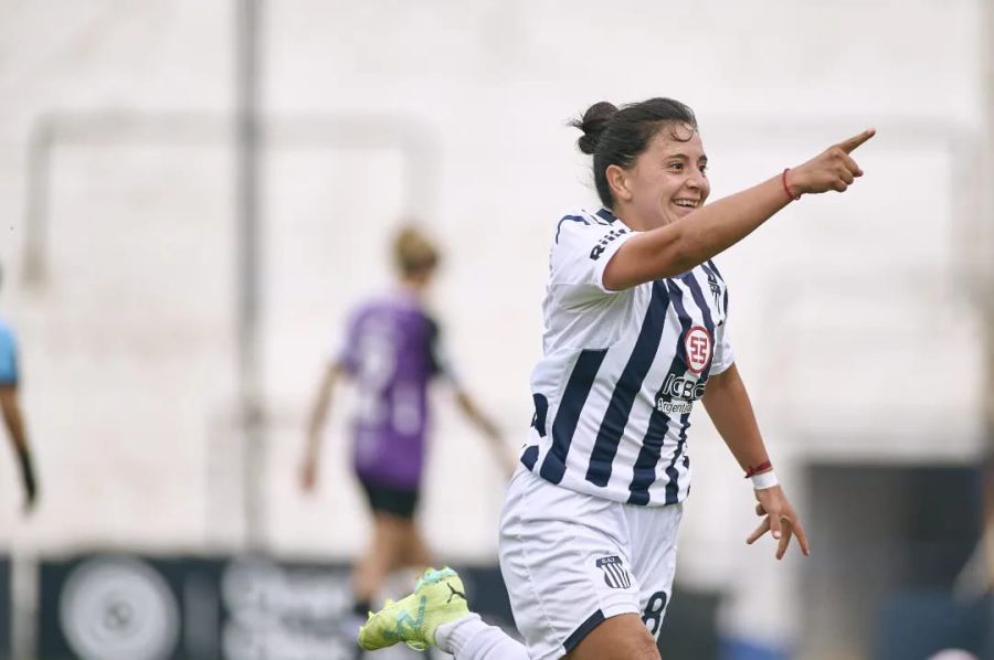 Capadevila femenino Talleres