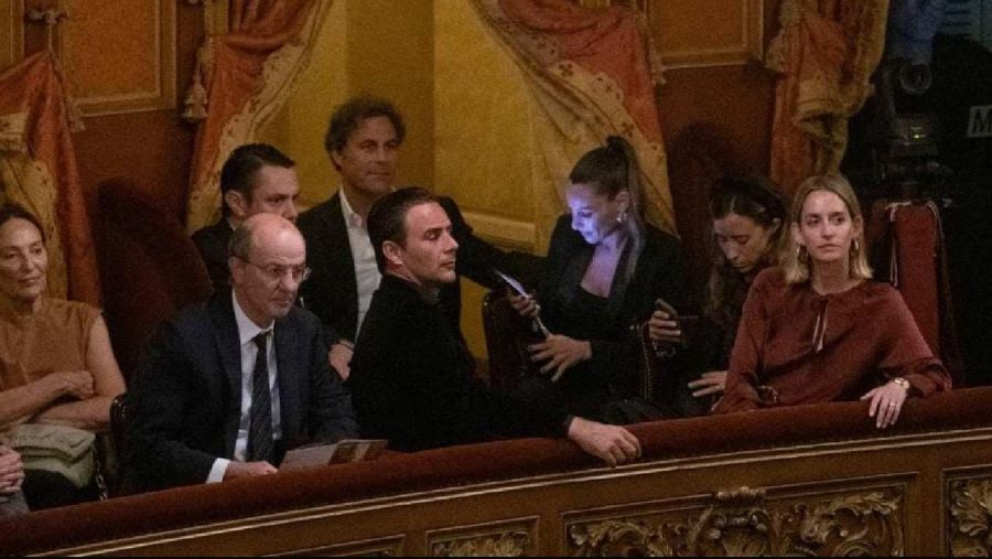 La salida de Pampita al Teatro Colón con un reconocido polista que causó revuelo