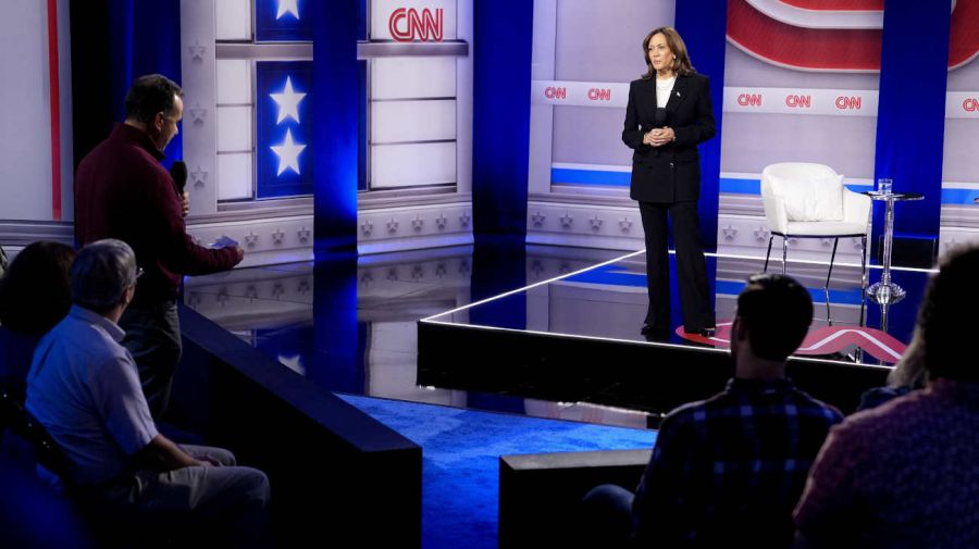 EE.UU. KAMALA HARRIS PARTICIPA EN UN FORO DE CNN EN FILADELFIA