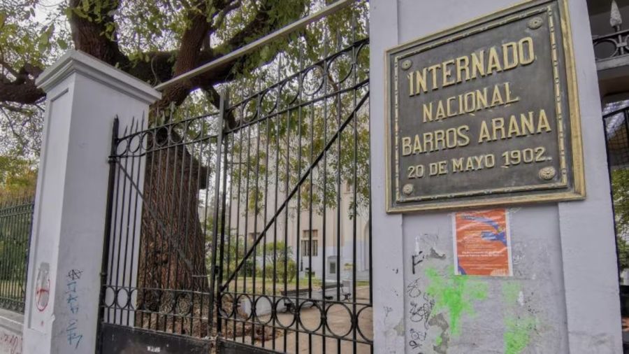 El Internado Nacional Barros Arana en el centro de Santiago de Chile