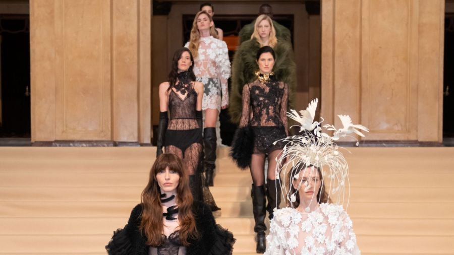 Las mejores fotos del desfile de Javier Saiach en la SAC