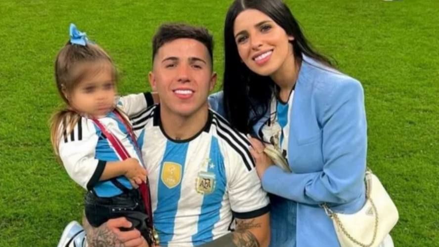 Enzo Fernández y Valentina Cervantes
