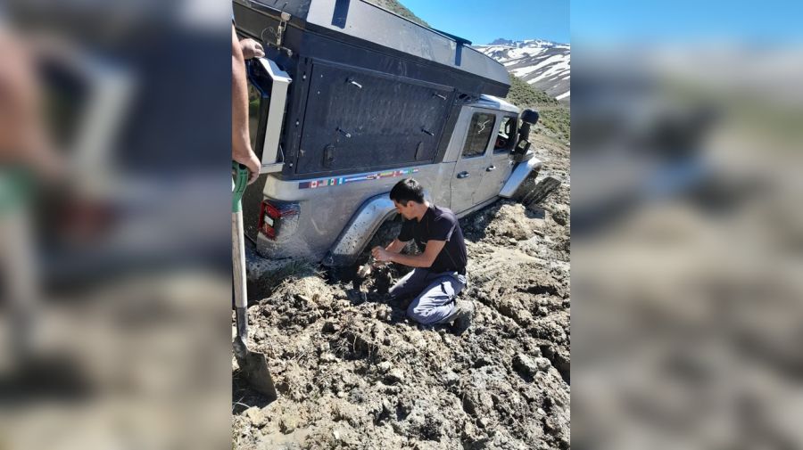 Familia estadounidense rescatada en Neuquén