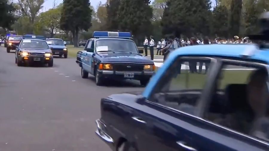 Desfile de la Policía Federal en la Escuela de Cadetes