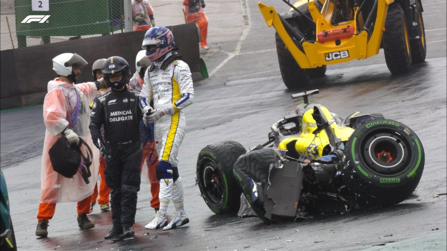 El auto de Alex Albon, destrozado en Interlagos.