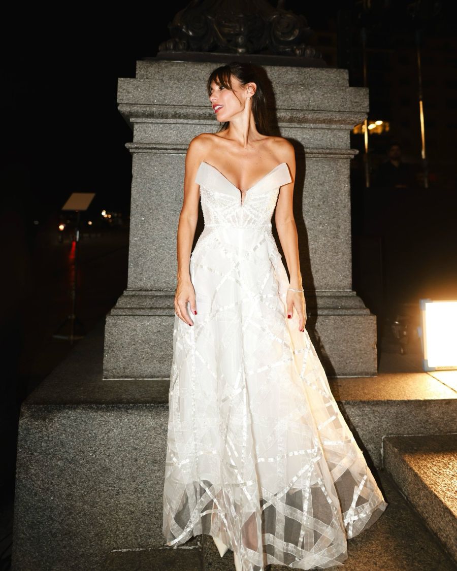 Pampita tiene el vestido soñado para ir a una fiesta 