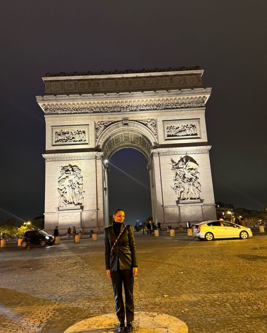 Pampita en Paris